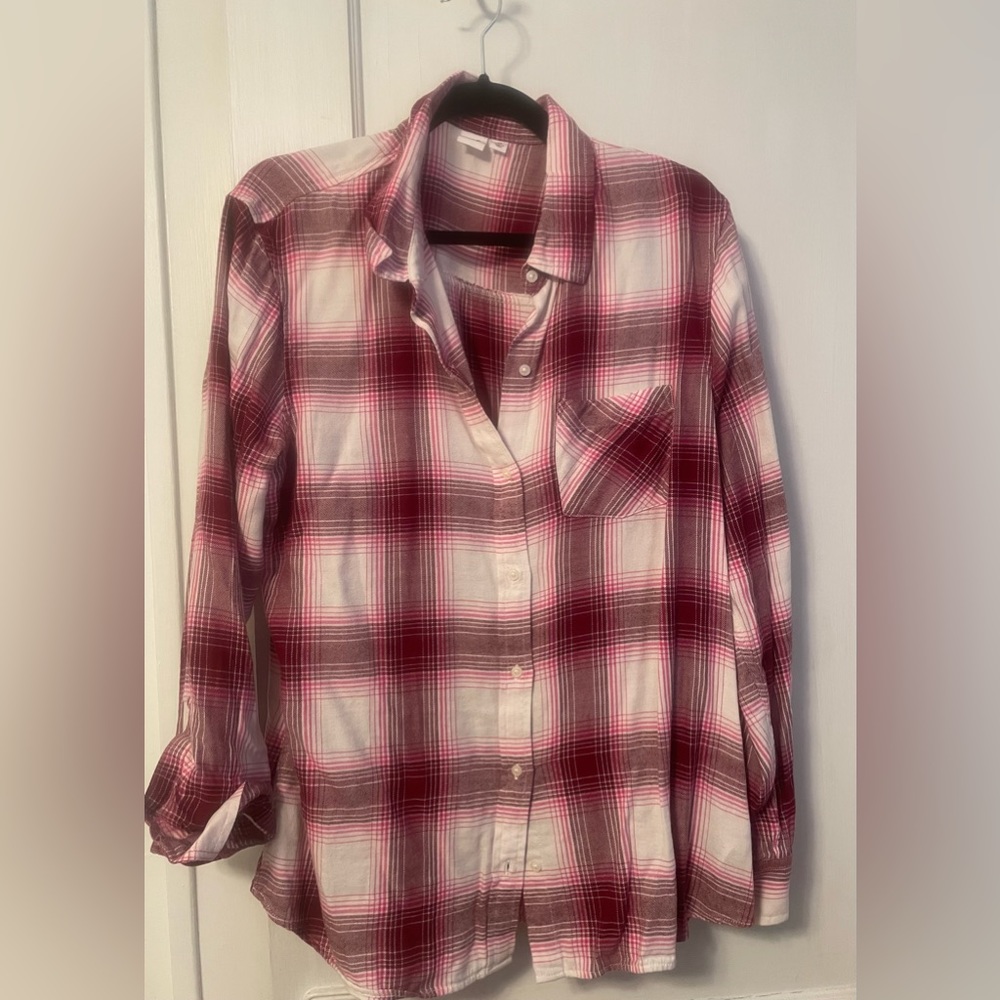 Gap Drapy Button‎ down in crushed berry plaid. Worn once
